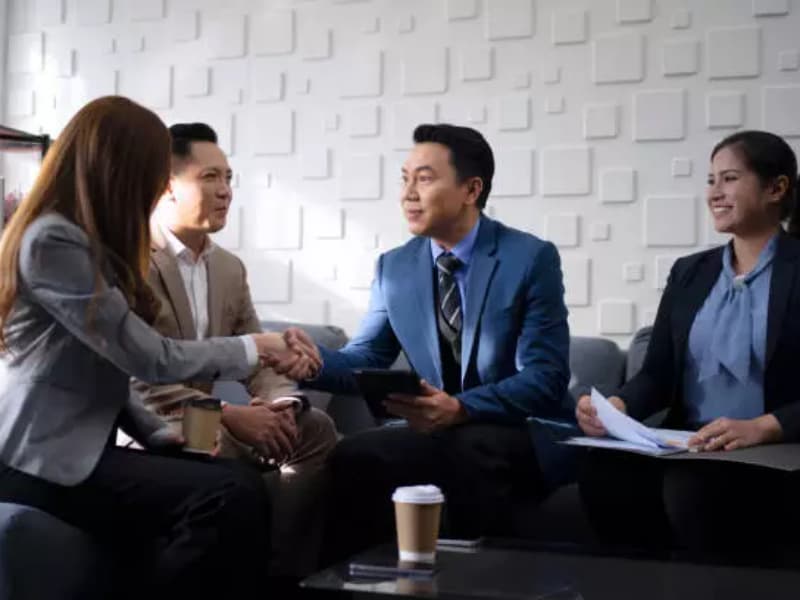 Kore'den MS Filter firması Bengbu Tongchen'i ziyaret ederek, gelişmiş yüksek sıcaklık cam elyaf katlama ve yapıştırma üretim hattını övdü.